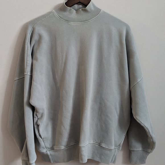 Aritzia TNA Sweatsuit - Picture 4 of 5